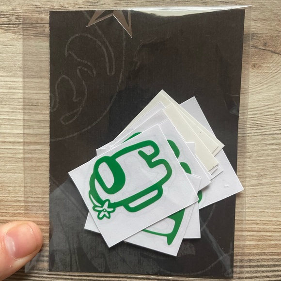 11 Among Us Vinyl Decals - Picture 2 of 6